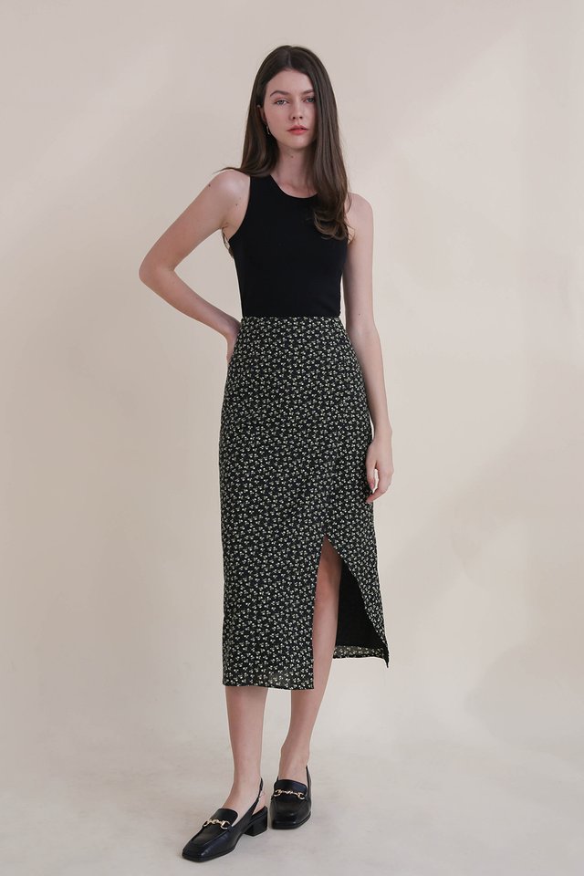 LIZ ROUNDNECK KNIT TANK BLACK 