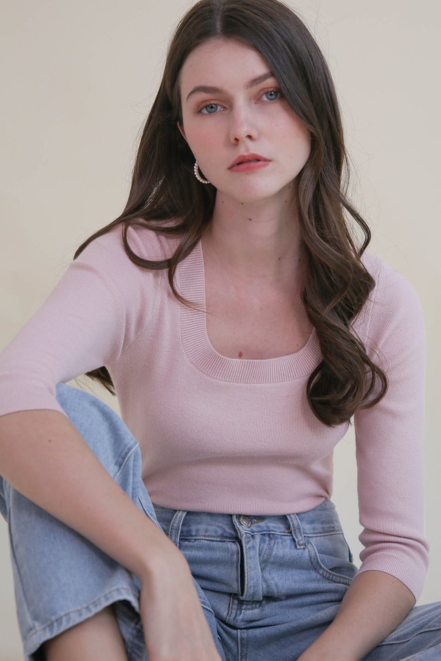 ROSY SQUARE NECK KNIT TOP PINK