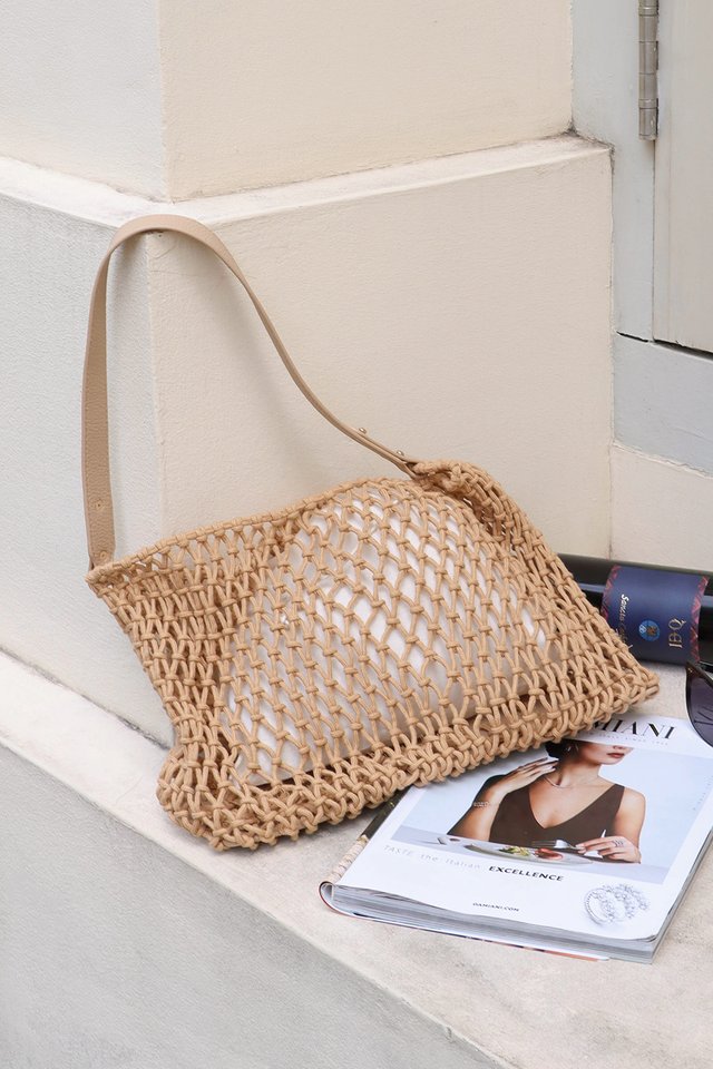 CANNES WOVEN BAG STRAW