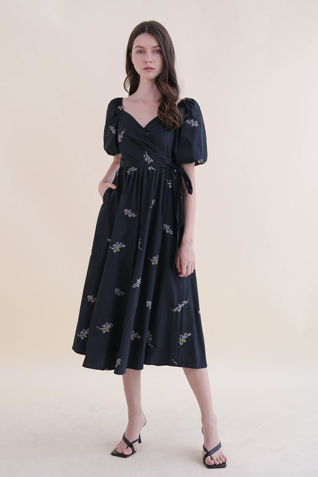 ELICIA FLORAL EMBROIDERY WRAP DRESS NAVY
