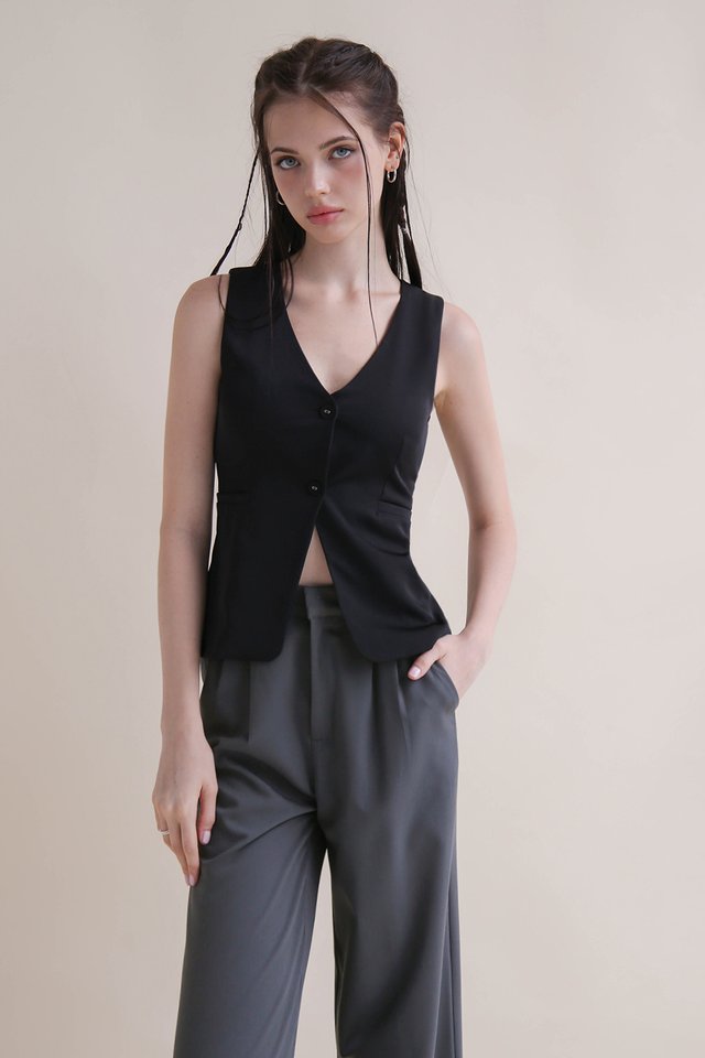 WILMA OPENFRONT BUTTON VEST TOP BLACK