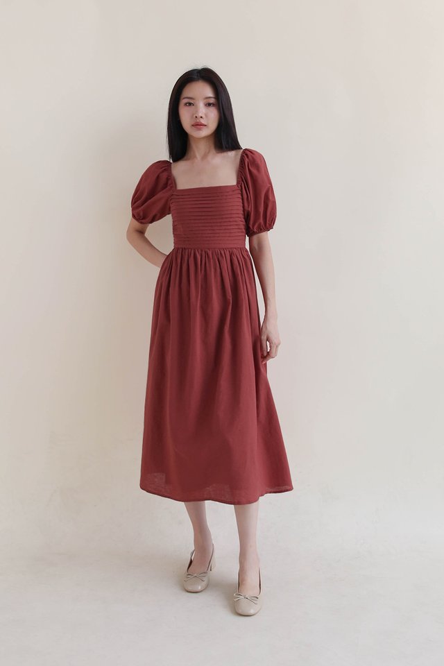 KESMINE PLEAT BODICE DRESS AMBER