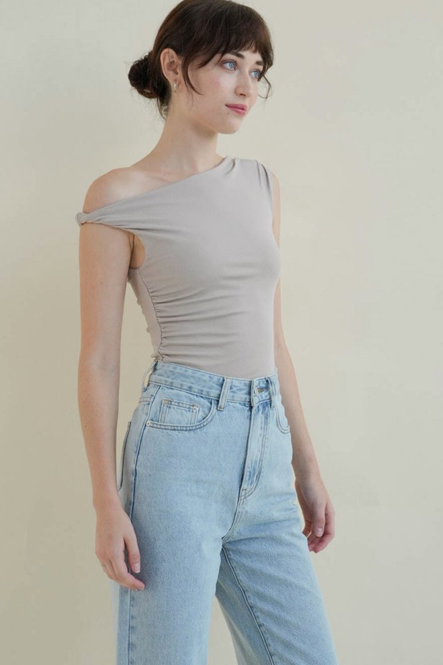 EVE TWIST SHOULDER TOP STONE