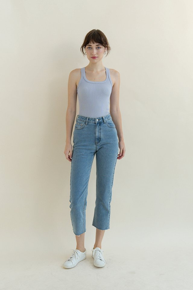 BREA RIBBED KNIT SPAG TOP MIST