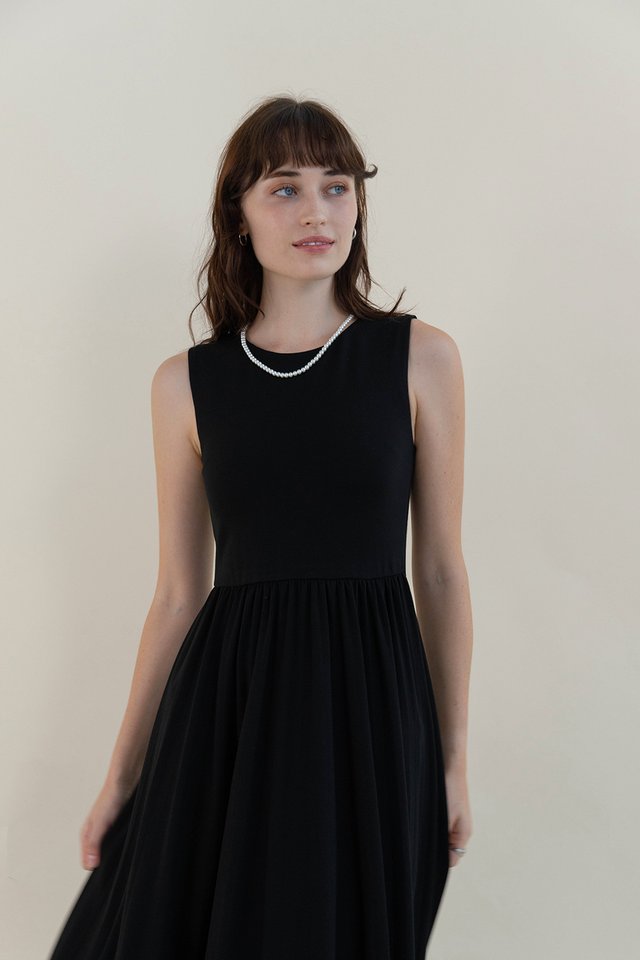 BERNICE SLEEVELESS ROUND NECK DRESS BLACK