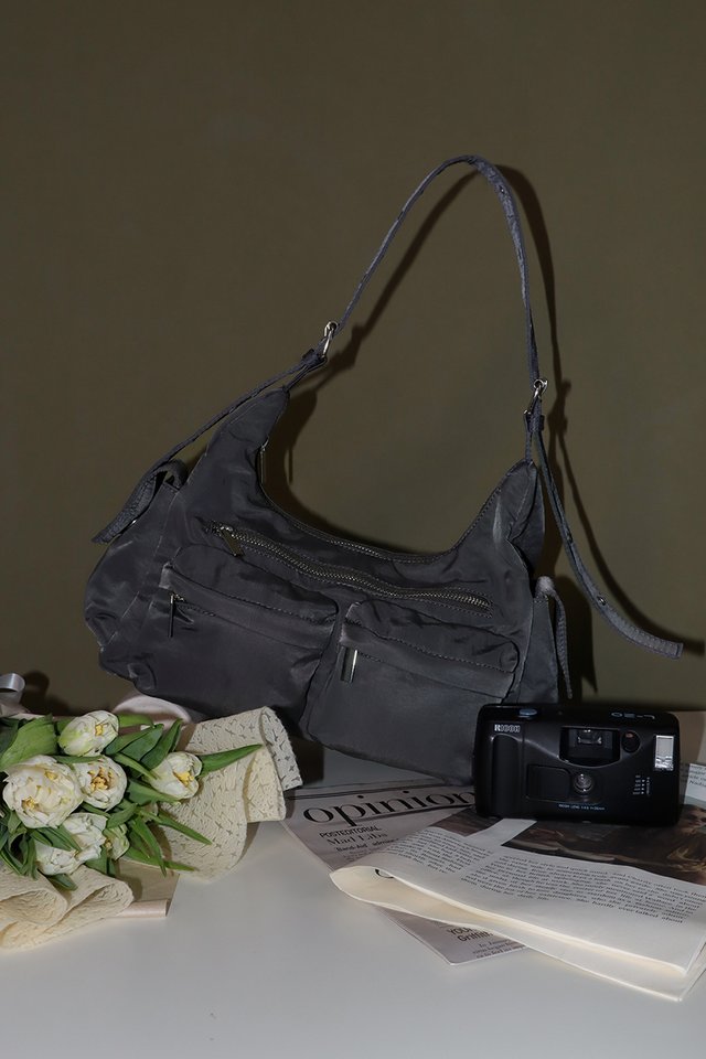 THE CITY SHOULDER BAG TRUFFLE