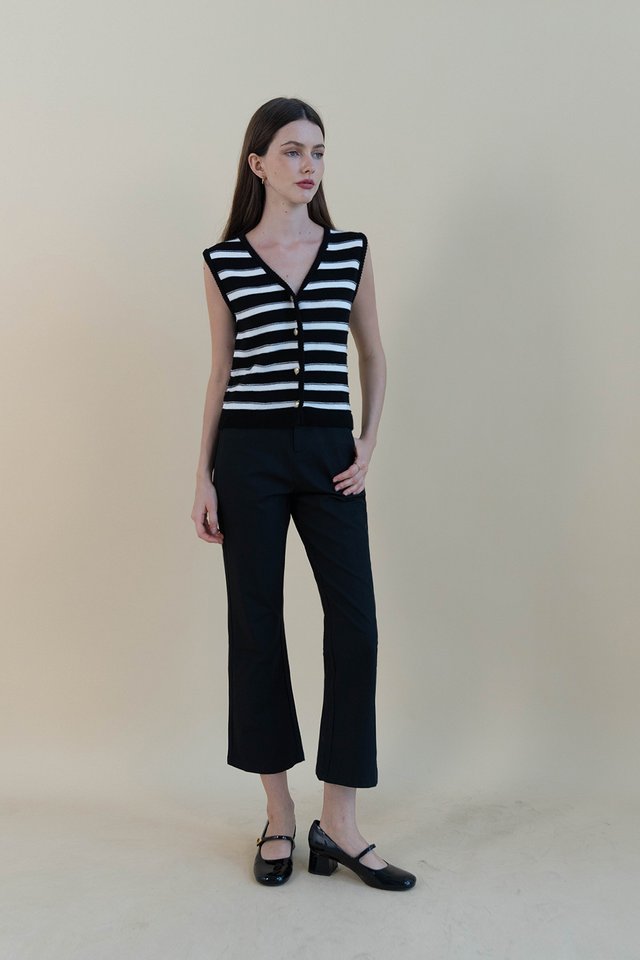 AIDEN CROP FLARE PANTS BLACK