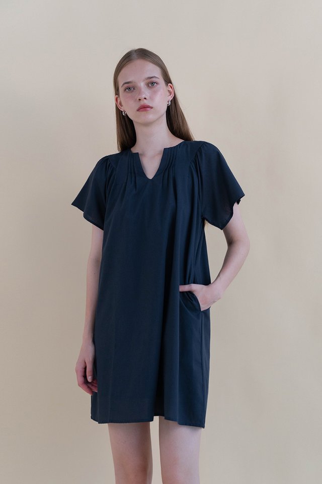 DELLA FLUTTER SLEEVE DRESS MIDNIGHT
