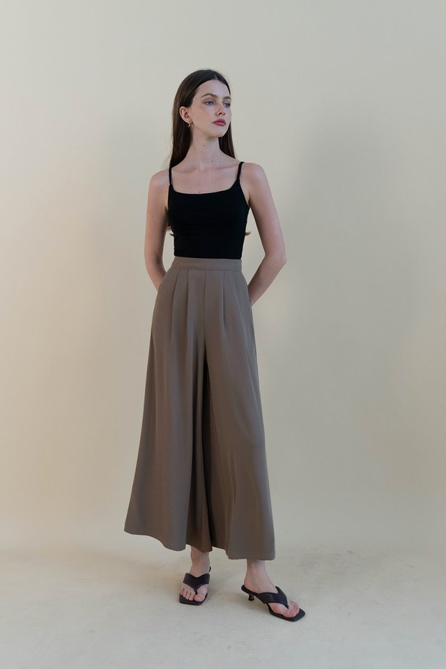 UNA PADDED CAMISOLE TOP BLACK
