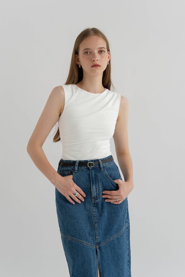 KARLA RUCHED SIDE TOP WHITE