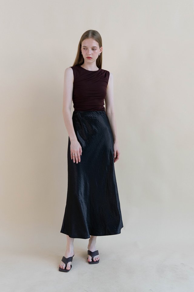 MOYA SATIN LONG SKIRT BLACK