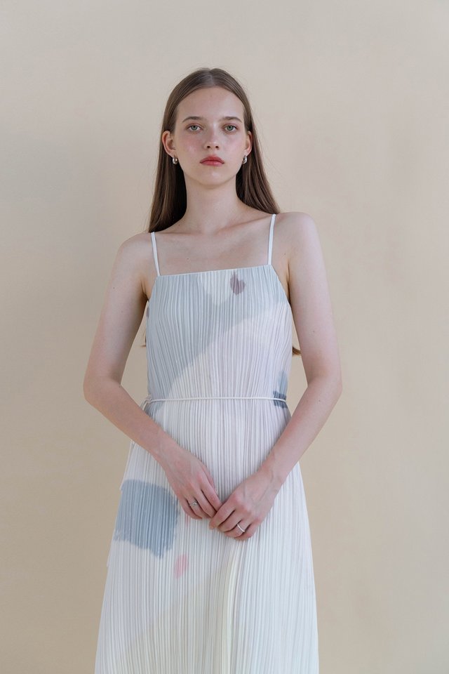 ARIEL PLEATED DRESS FROST