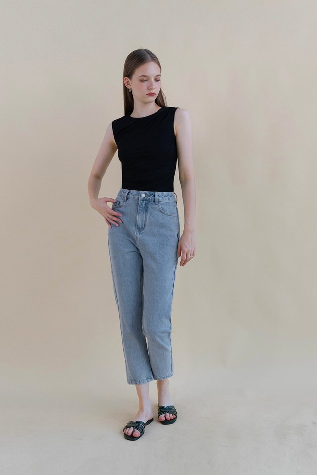 KARLA RUCHED SIDE TOP BLACK