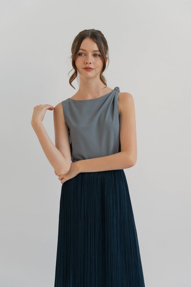 DESTINY KNOT SHOULDER TOP STORM