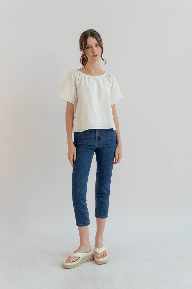 MARIE FLUTTER SLEEVE TOP WHITE