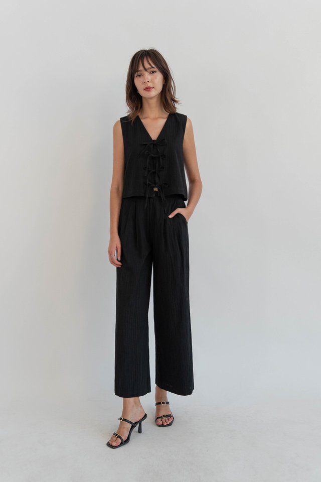 AIKI RIBBON TIE TOP BLACK