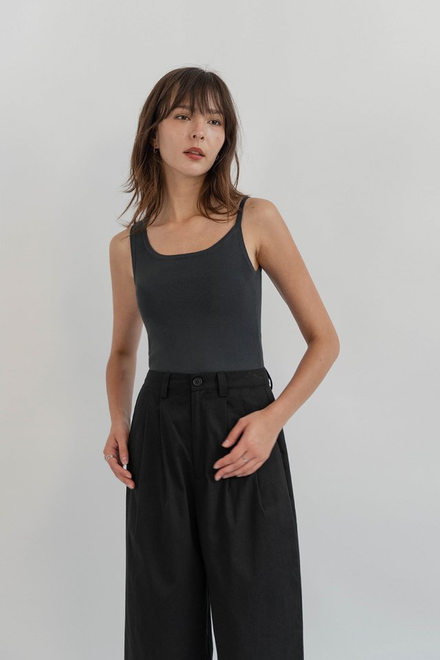 AMI ASYMMETRICAL TANK TOP (PADDED) GUNMETAL