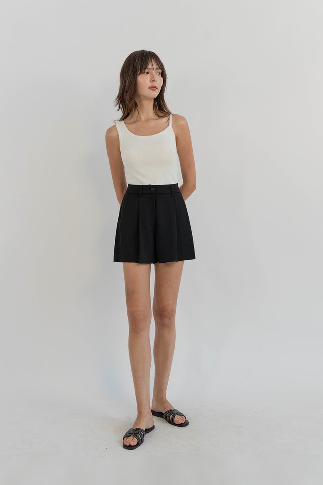 AMI ASYMMETRICAL TANK TOP (PADDED) WHITE