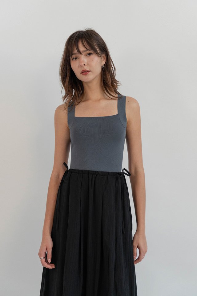 BESS HALTER KNIT TOP STEEL