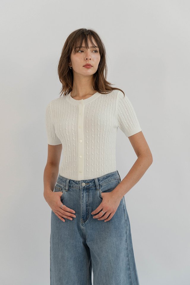 GYURI KNIT BUTTON TOP WHITE