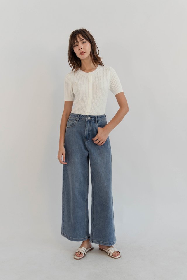 GYURI KNIT BUTTON TOP WHITE