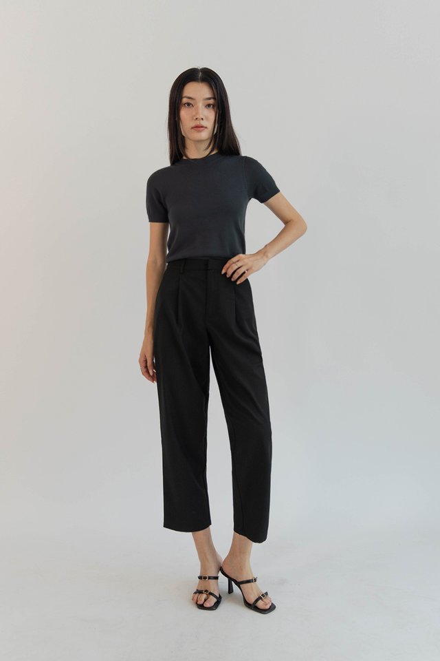 DENISE SHORT SLEEVE KNIT TOP GUNMETAL