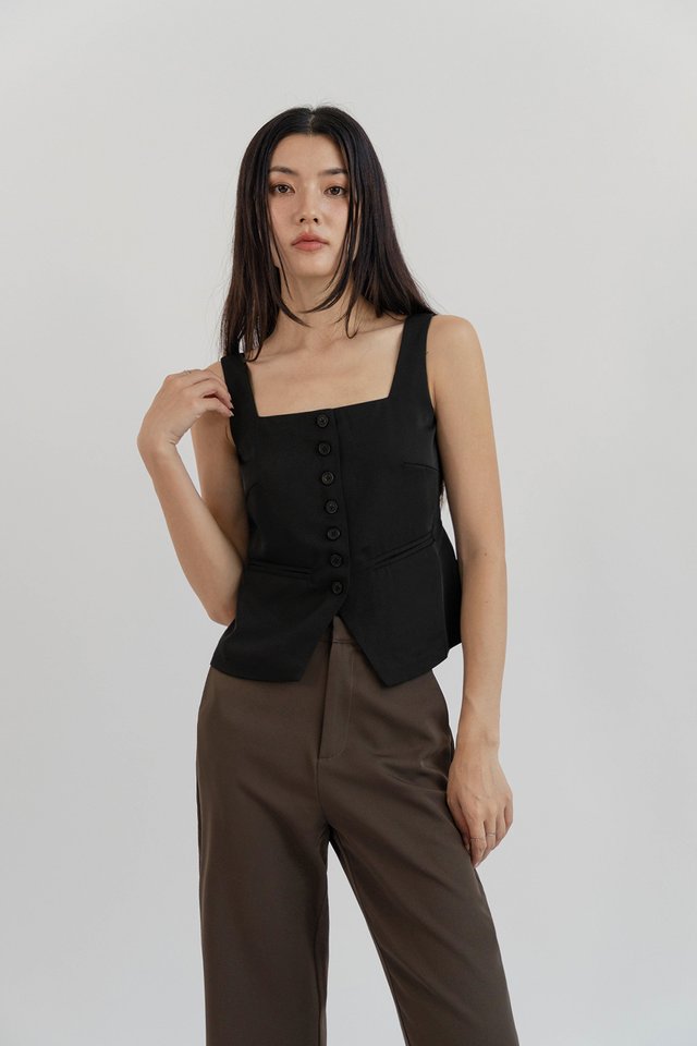 ZELLA VEST TOP BLACK