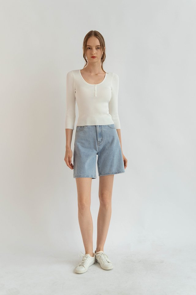 SARAH HENLEY KNIT TOP (PADDED) WHITE
