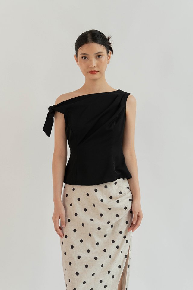 TINSLEY OFF SHOULDER TIE TOP BLACK