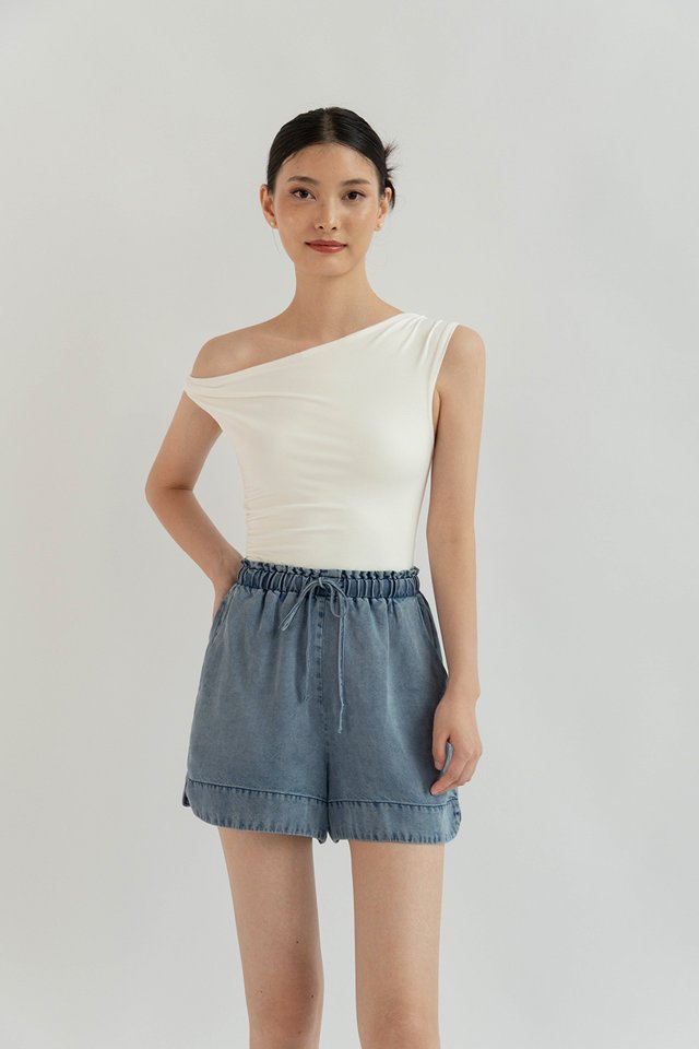 EVE TWIST SHOULDER TOP WHITE