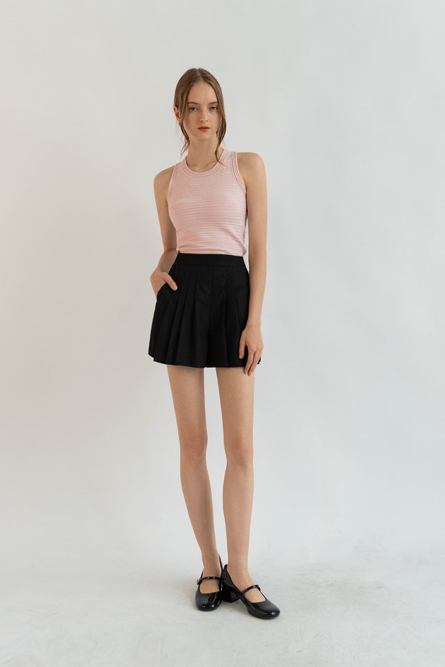 KARMEN PLEATED SHORTS BLACK