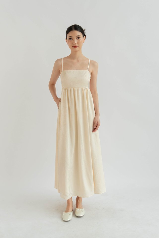 QIU BABYDOLL DRESS (PADDED) CREAM