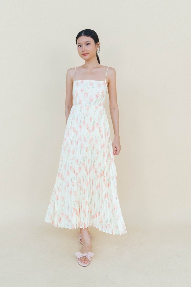 AMELIA PLEATED BOTTOM DRESS PINK