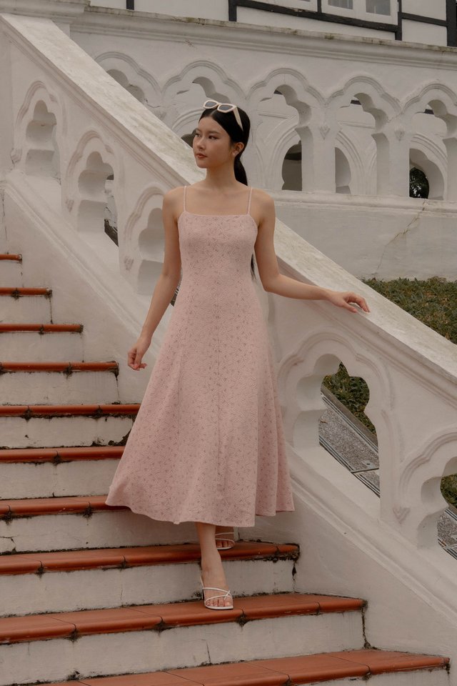 ELYNA FULL LACE DRESS POWDER PINK