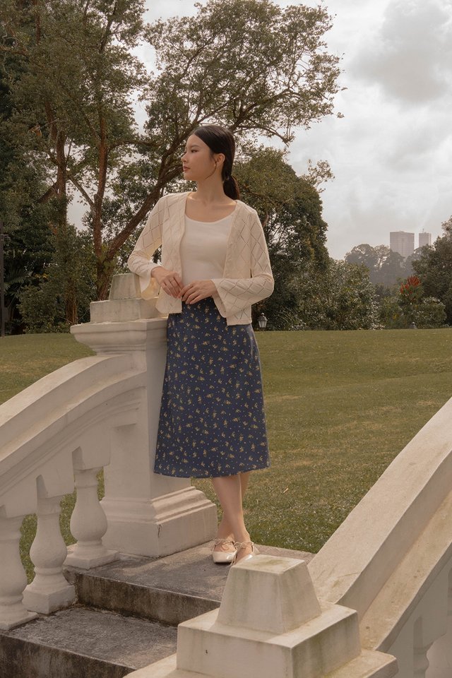 ROMI SOFT SLIP SKIRT NAVY FLORAL