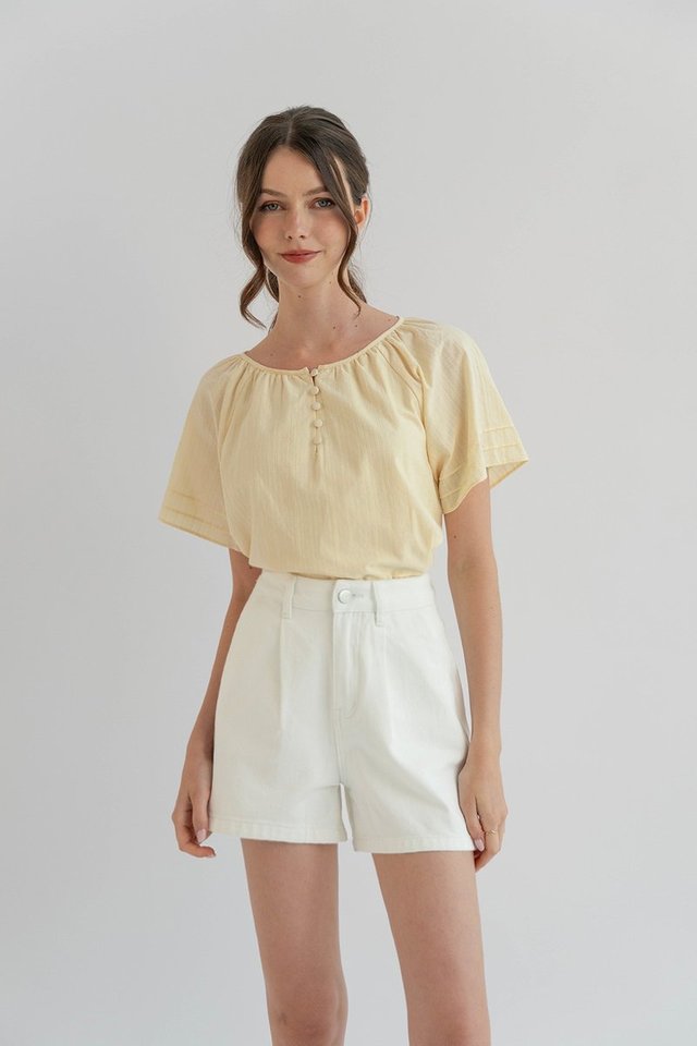 MARIE FLUTTER SLEEVE TOP CREAM