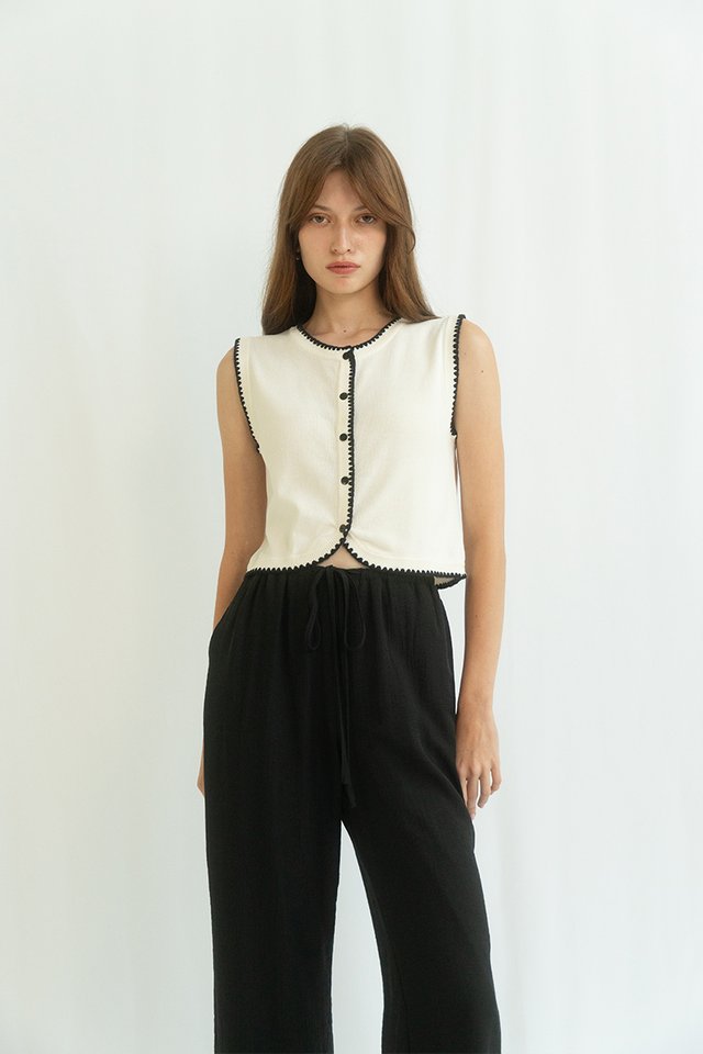 BEVERLY CONTRAST KNIT VEST WHITE