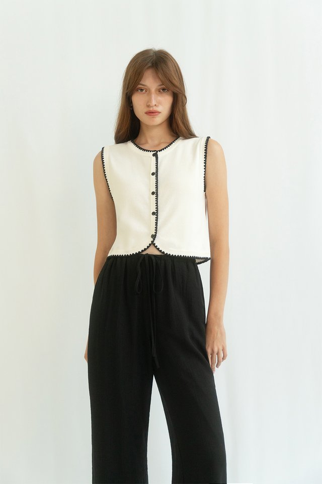 BEVERLY CONTRAST KNIT VEST WHITE