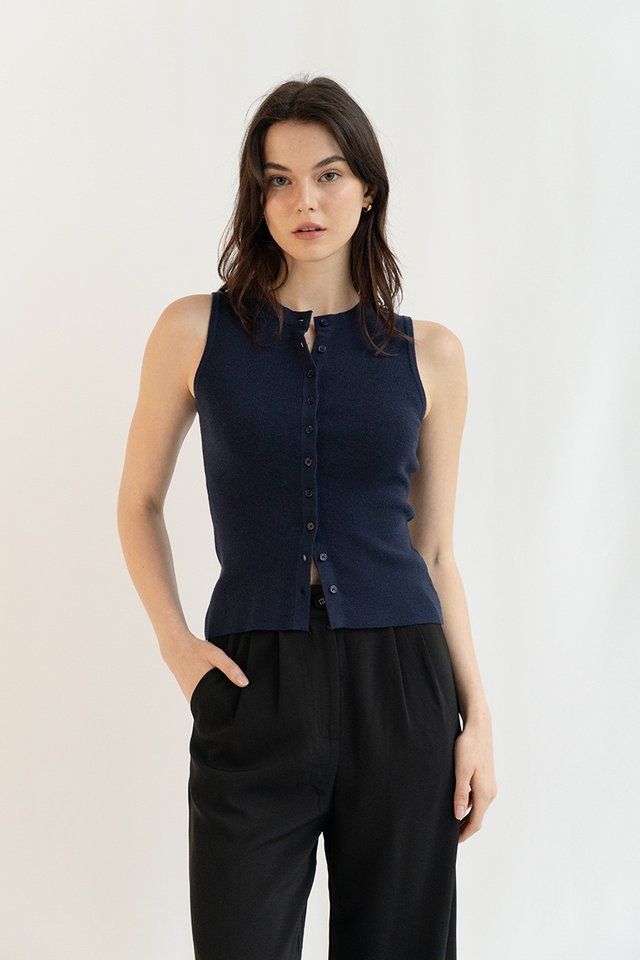 ELIZA KNIT BUTTON TOP NAVY