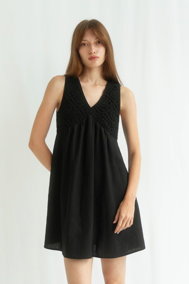 PRIS CROCHET BABYDOLL DRESS BLACK