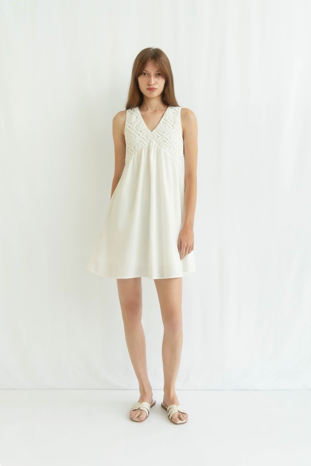 PRIS CROCHET BABYDOLL DRESS WHITE