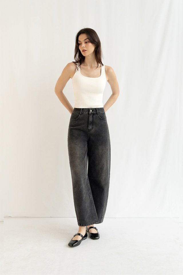 CHARLIZE RIBBED KNIT TANK TOP (PADDED) WHITE