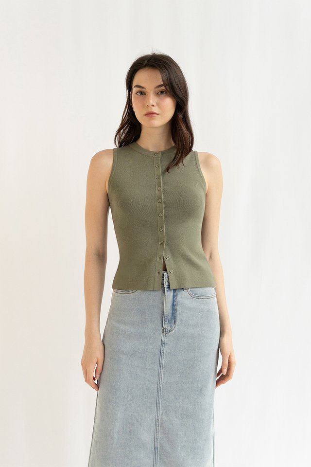 ELIZA KNIT BUTTON TOP TEA GREEN