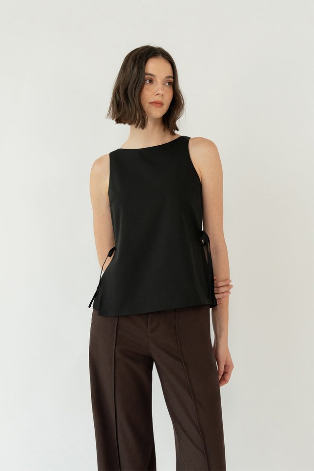 LUMI SIDE TIE TOP BLACK