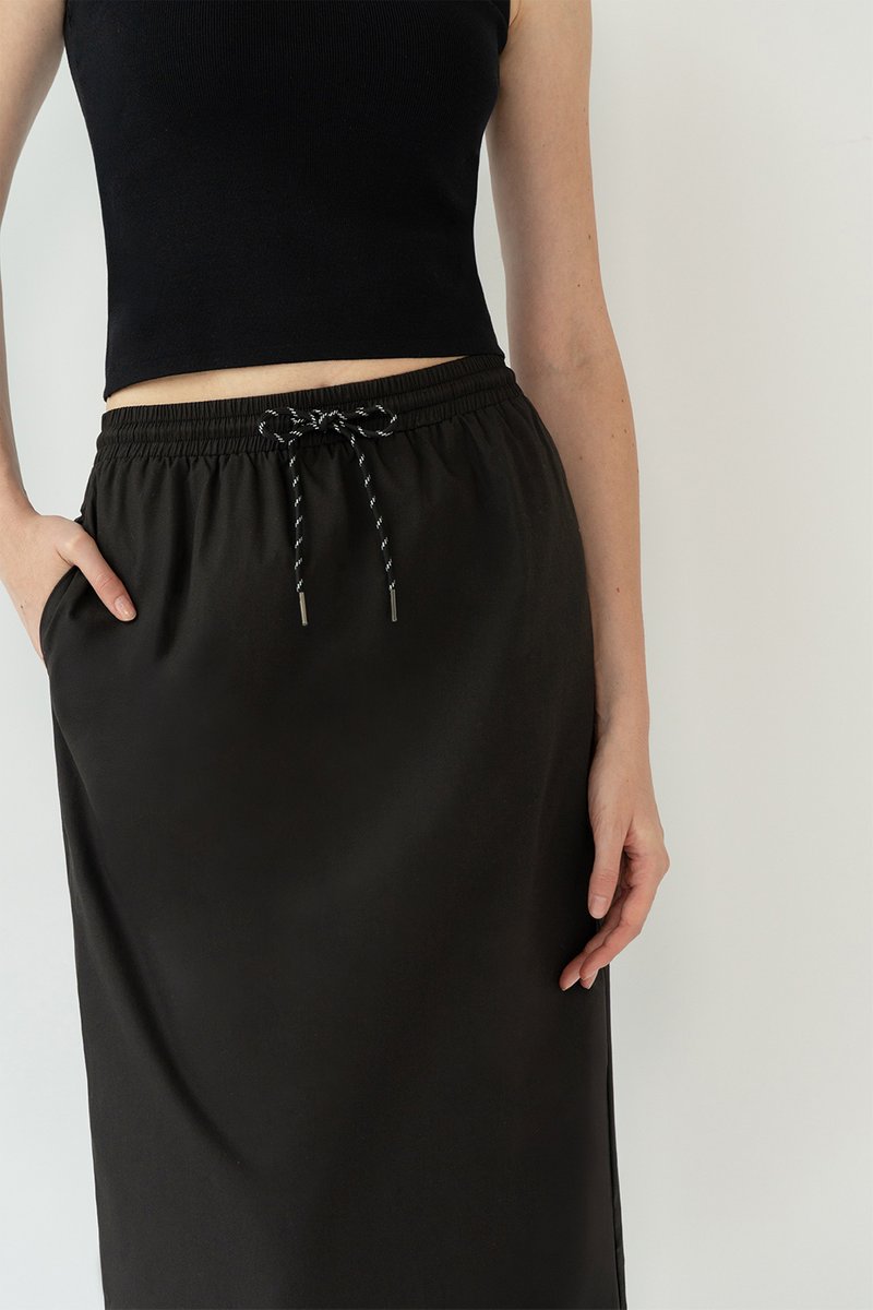 JULIE DRAWSTRING SKIRT BLACK | The Willow Label