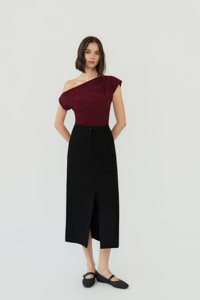 FRONT SLIT MIDI SKIRT BLACK