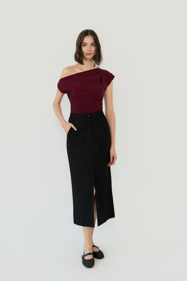 FRONT SLIT MIDI SKIRT BLACK