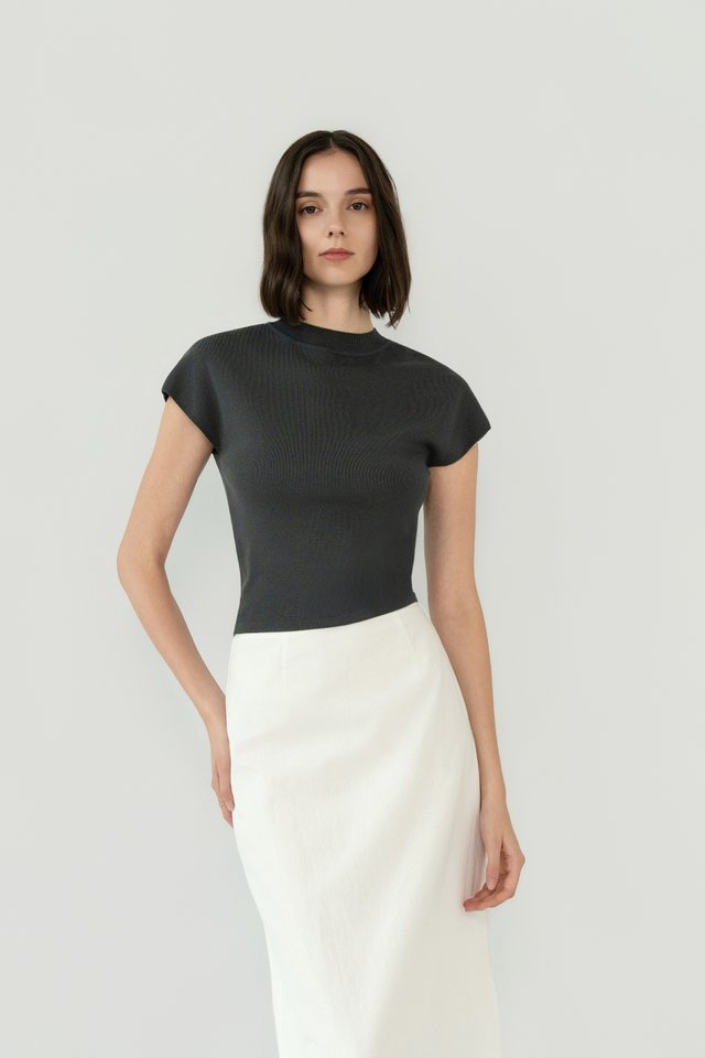 FUNNEL NECK KNIT TOP GUNMETAL