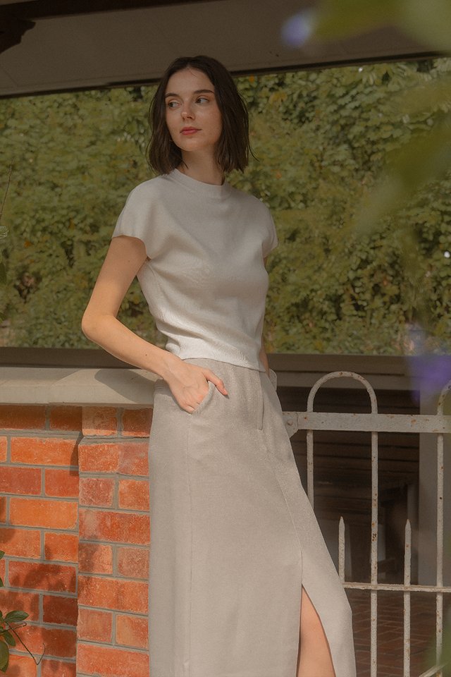 FUNNEL NECK KNIT TOP WHITE