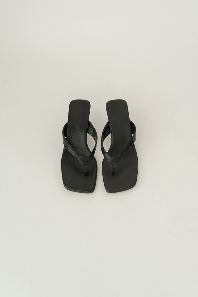 THONG HEEL BLACK